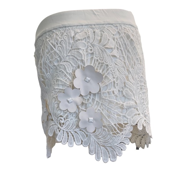 COPY - Raffaela Dangelo Shorts - Picture 3 of 9